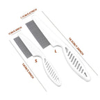 Pet grooming comb detail