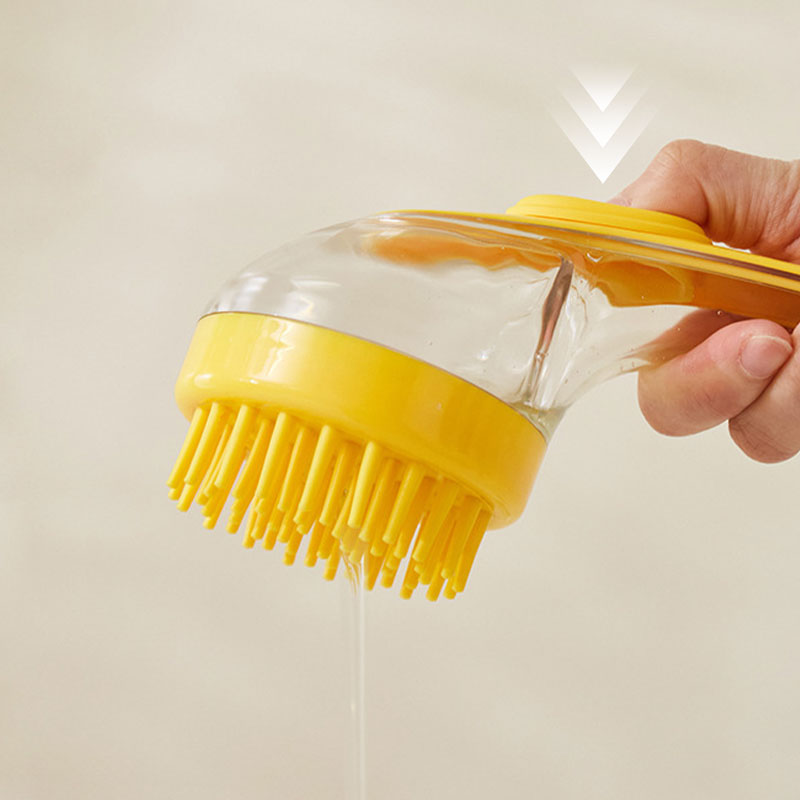Pet bath brush with built-in shampoo dispenser