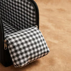 Reversible cushion detail