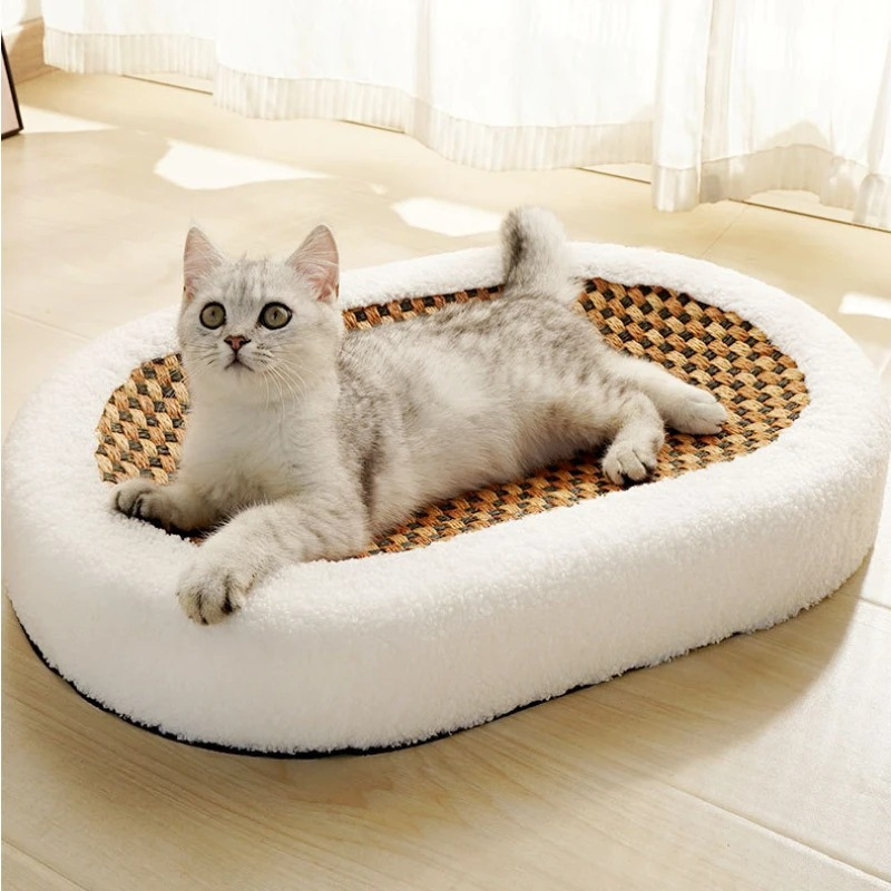Plush cat scratching lounge