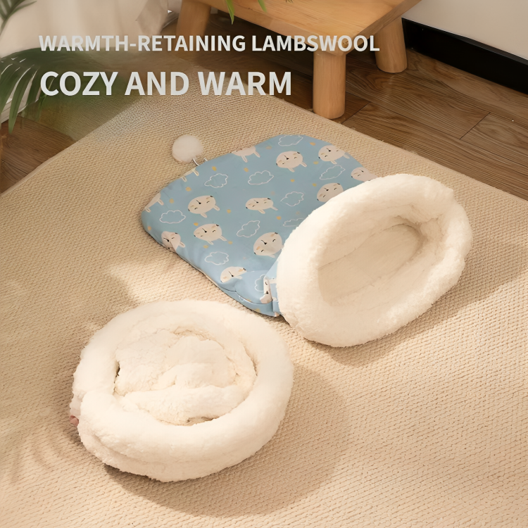 Soft plush lining detail