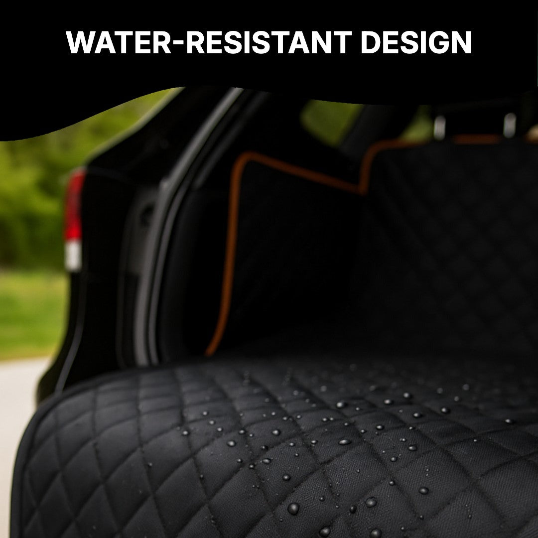 Water droplets on the quilted boot liner