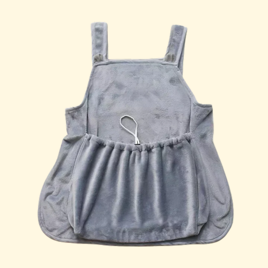 Cat grooming apron detail