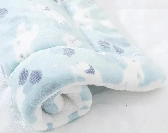 Blue Berries fleece pet blanket