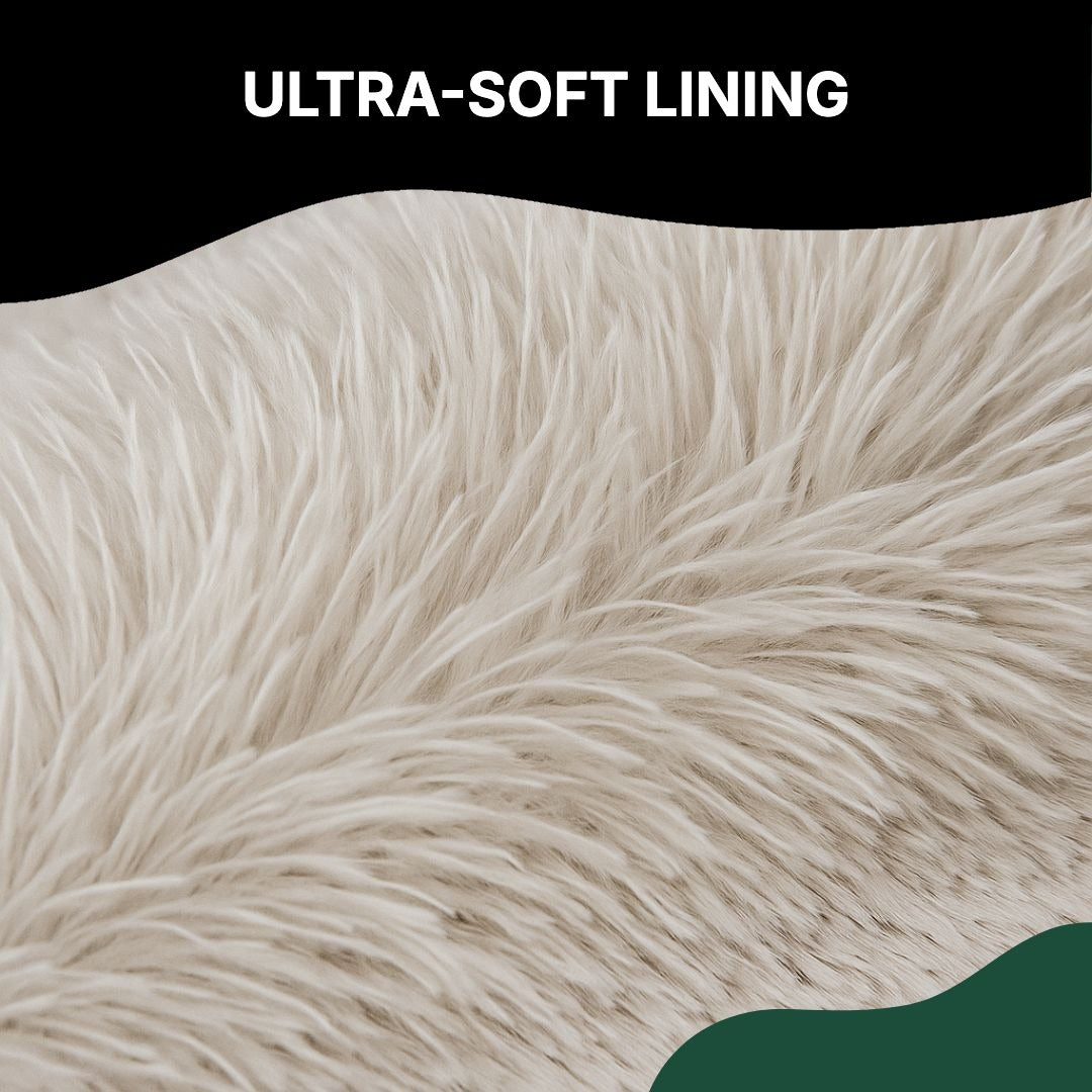 Close-up of the soft plush lining