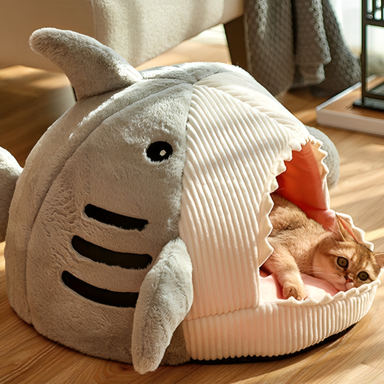 Shark-shaped cat bed cave
