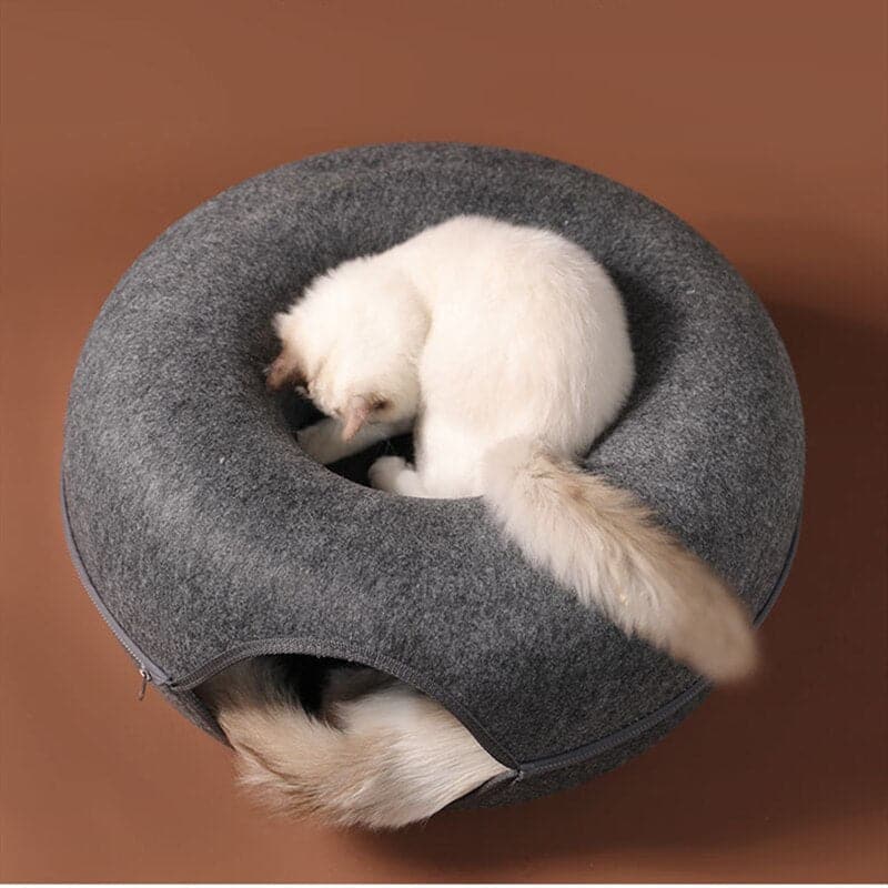 Felt cat cave in grey